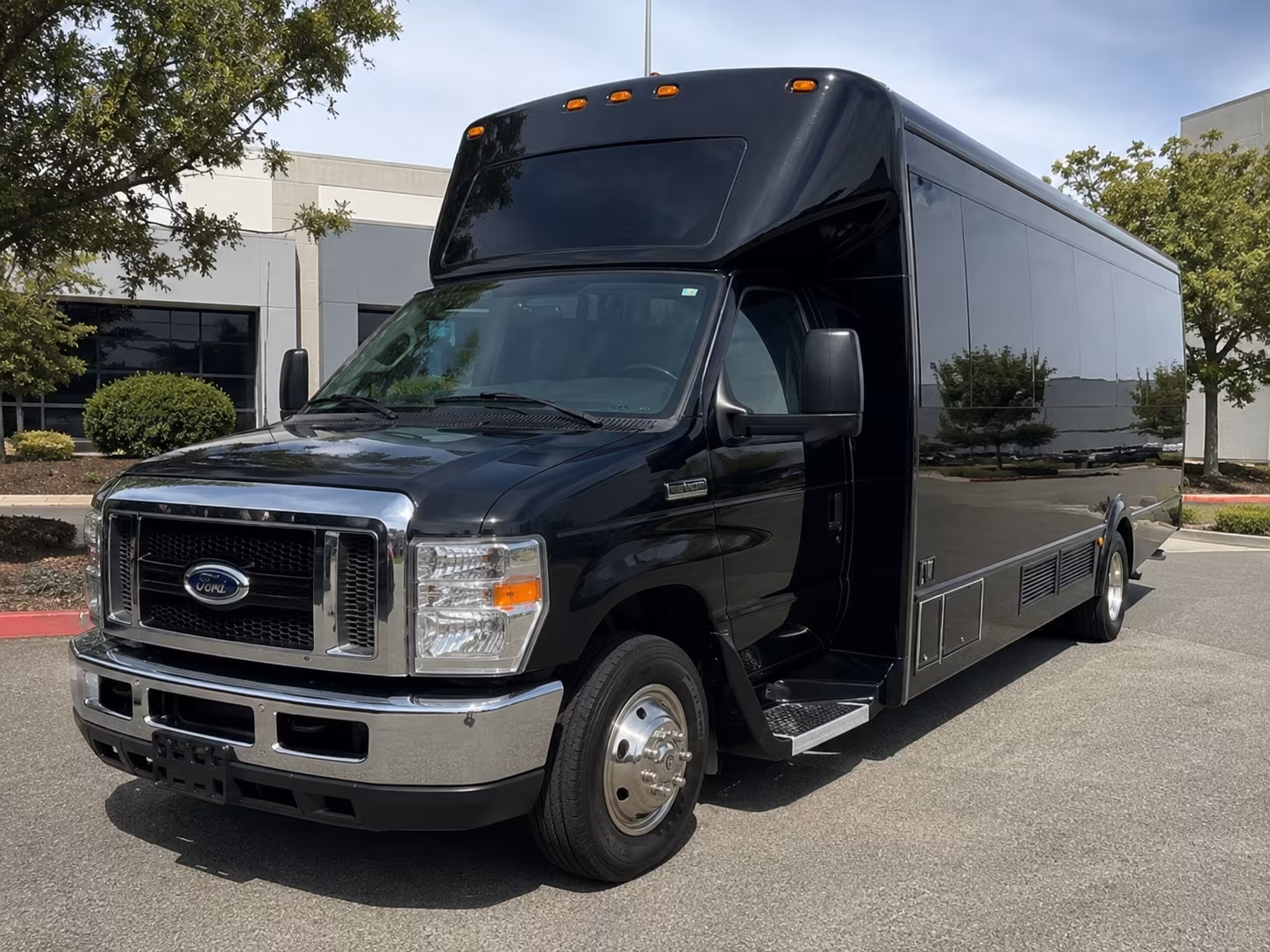 Fort Collins Homecoming & Prom Party Bus Rentals
